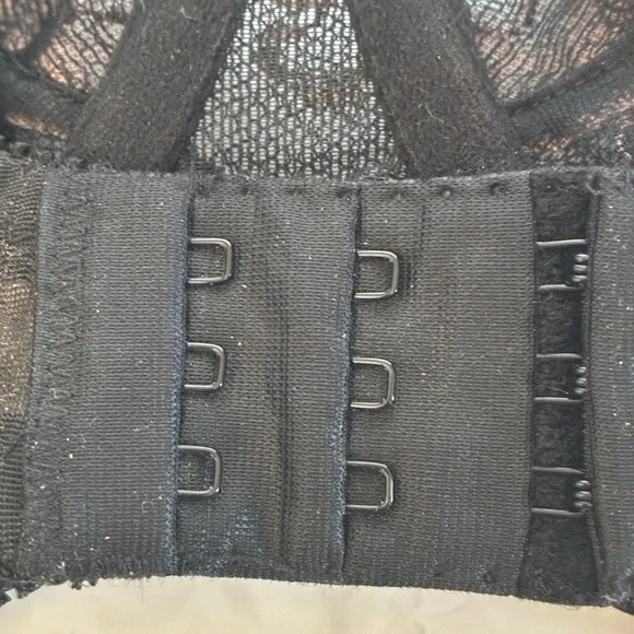 FELINA Size 38DD Underwire Black Bra with Floral Embroidery - Picture 5 of 8